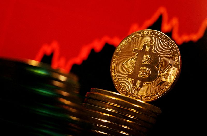 Titelrevision: Mens aktiemarkedet vakler, flokkes kinesiske investorer til forbudte Bitcoin-transaktioner - CryptoInfoNet