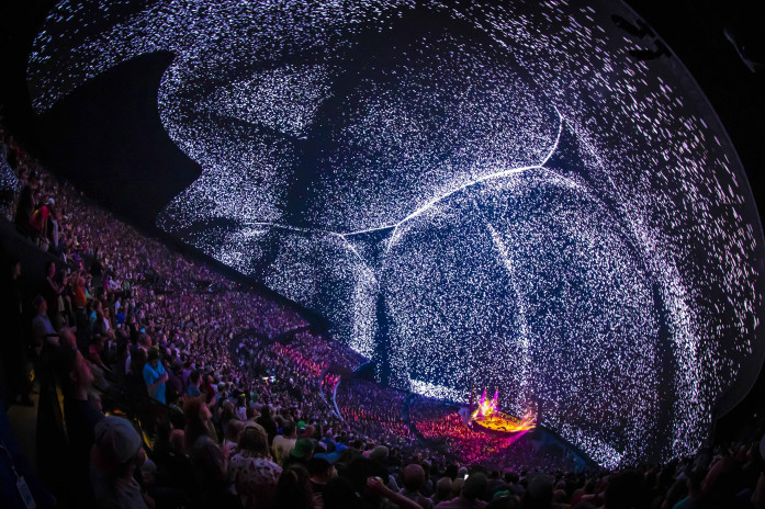Moment Factory, Konser Deneyimini Yeniden Tasarlamak için Sphere'in Yeni Nesil Teknolojilerinden Yararlanıyor