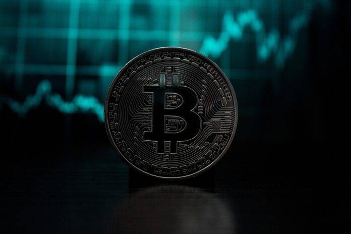 Înjumătățirea Bitcoin are loc: oferta va scădea la 3.125 BTC astăzi