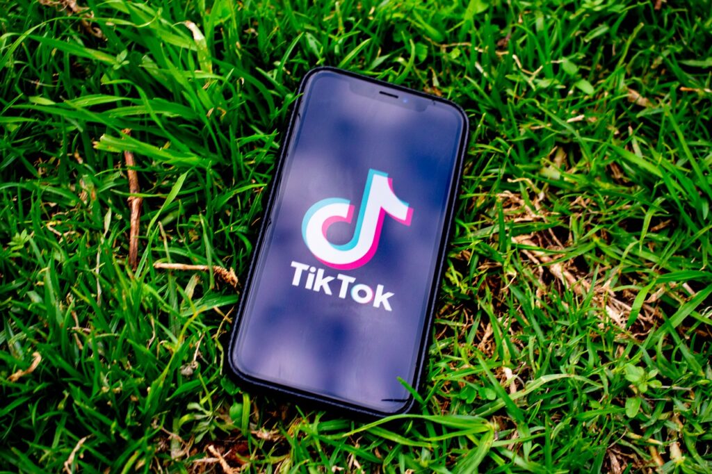 US Says "Bye-Bye TikTok" Unless ByteDance Sells the App